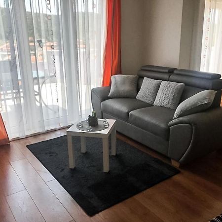 מרינה Apartments Sea Star Ivana מראה חיצוני תמונה