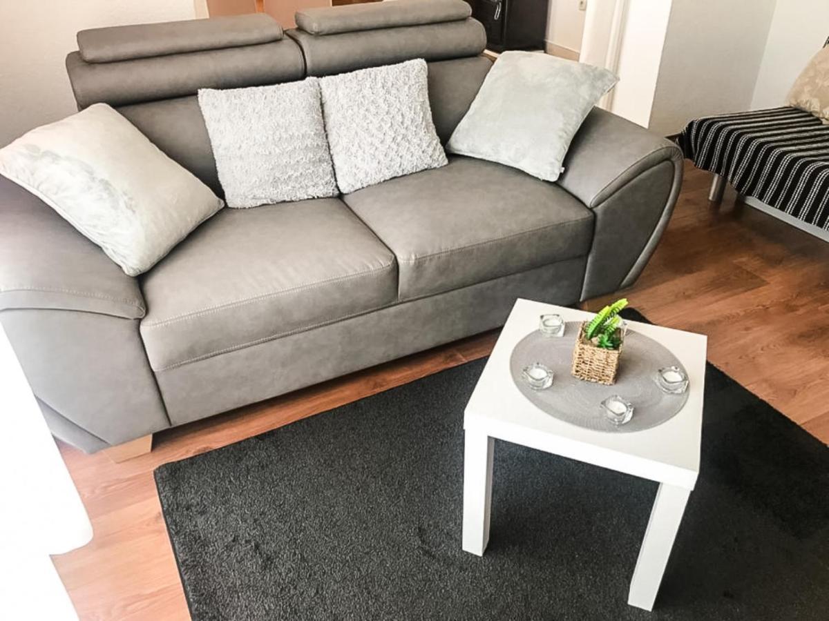 מרינה Apartments Sea Star Ivana מראה חיצוני תמונה