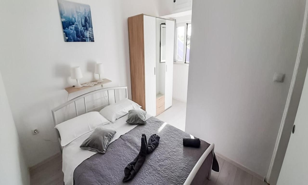 מרינה Apartments Sea Star Ivana מראה חיצוני תמונה