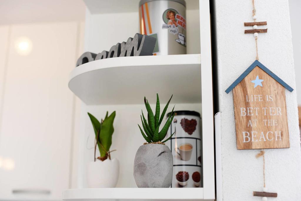 מרינה Apartments Sea Star Ivana מראה חיצוני תמונה