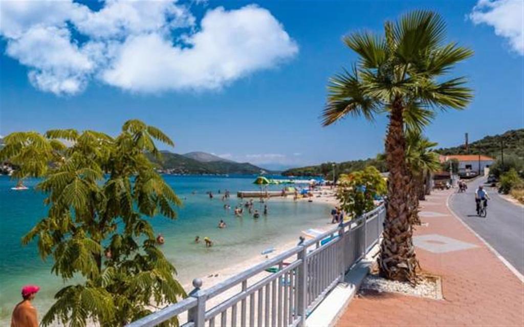 מרינה Apartments Sea Star Ivana מראה חיצוני תמונה