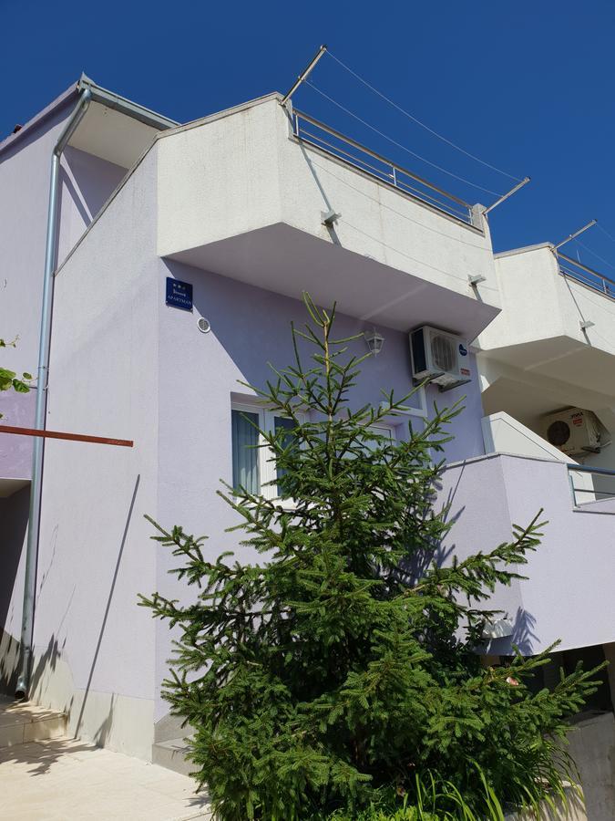 מרינה Apartments Sea Star Ivana מראה חיצוני תמונה